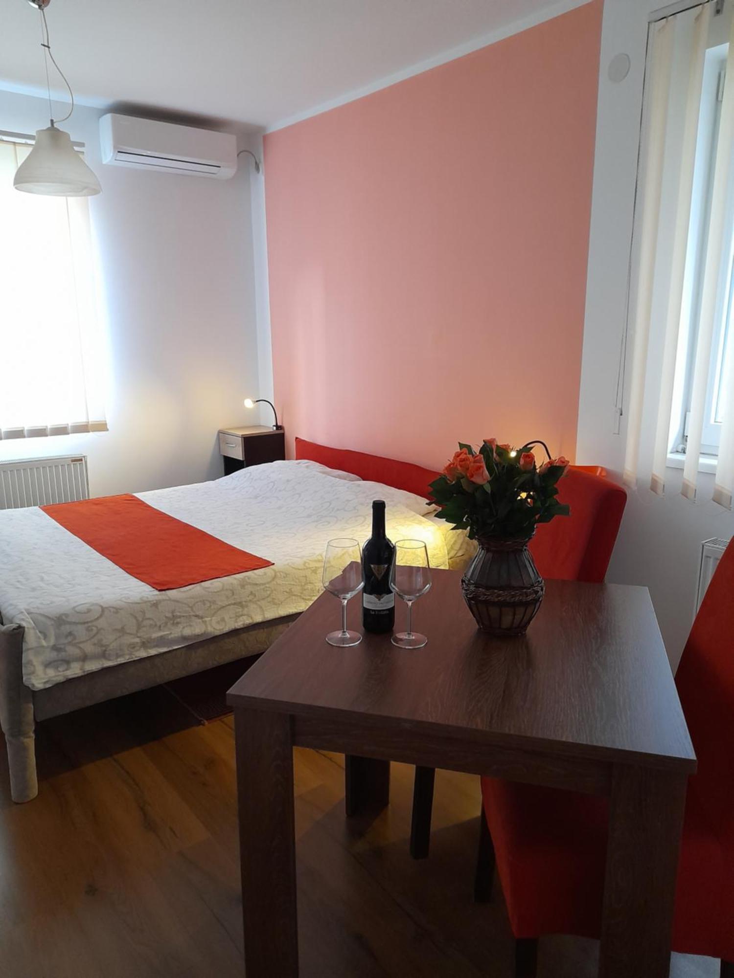 Sobe I Apartmani Kety Kragujevac Room photo